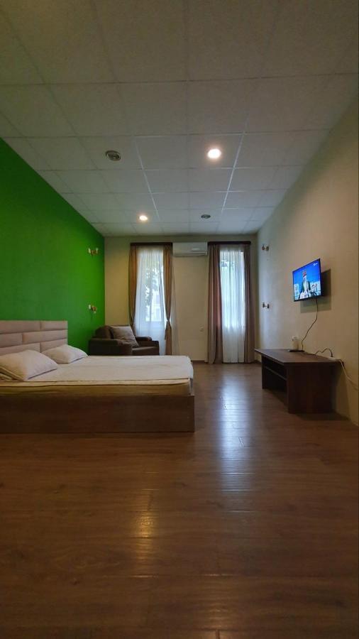 Your Home Hotel Tbiliszi Kültér fotó
