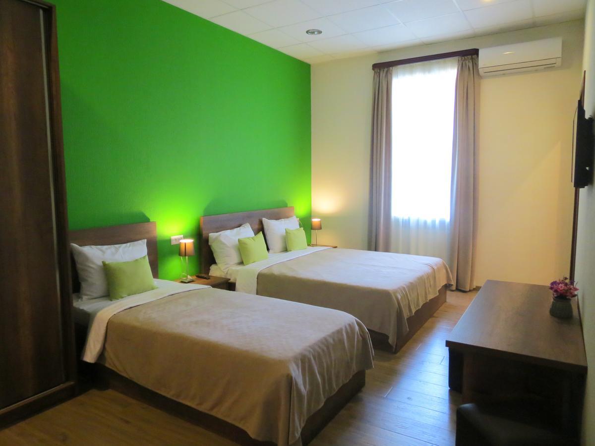 Your Home Hotel Tbiliszi Kültér fotó