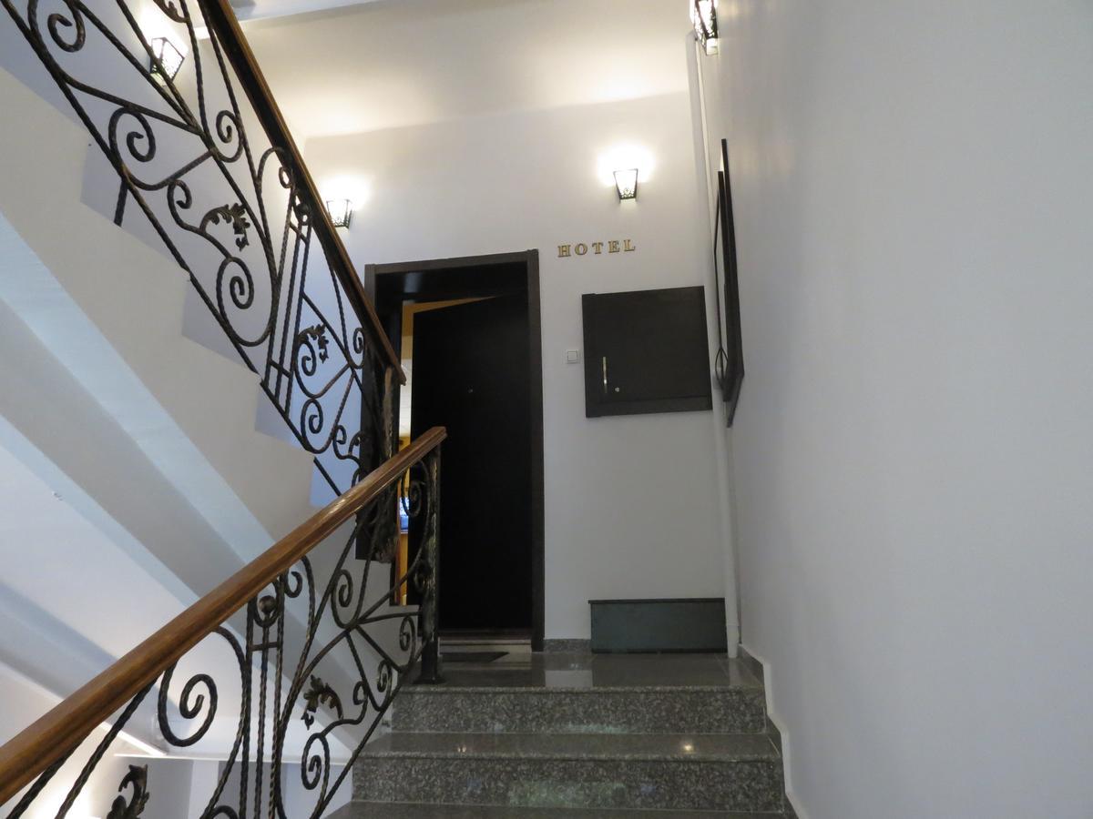 Your Home Hotel Tbiliszi Kültér fotó